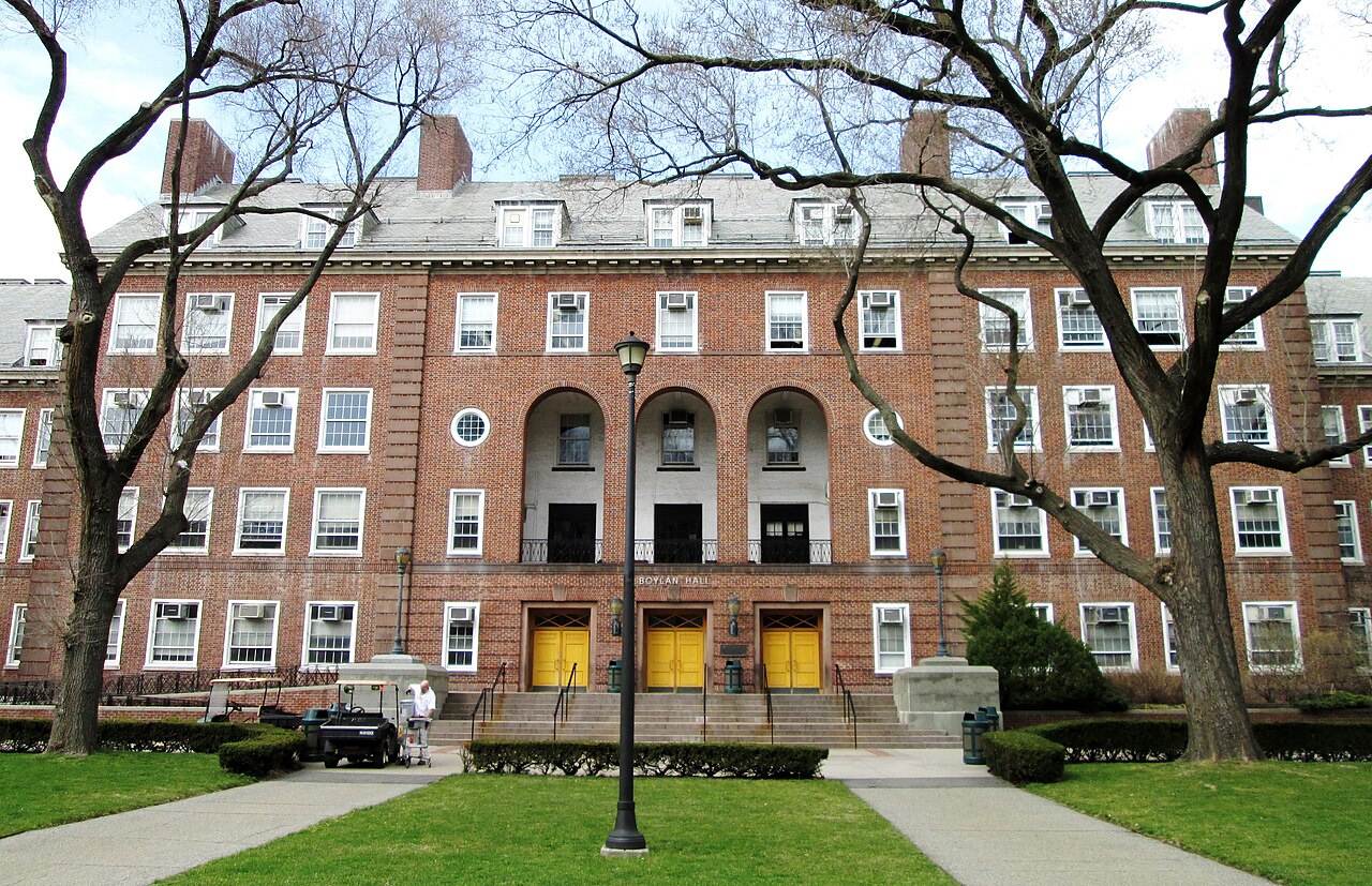 CUNY Brooklyn College campus