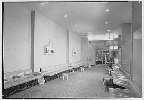 London Character Shoes, business at 841 Broad St., Newark, New Jersey. LOC gsc.5a12479